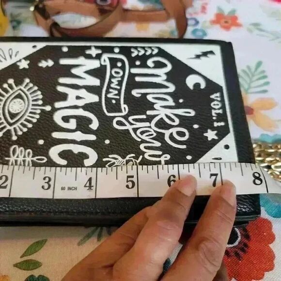 Make Your Magic Book Crossbody Chain Purse New With Tags - Picture 6 of 8